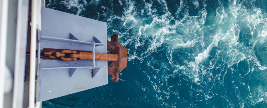 Safe Anchoring: Risk Management Techniques for Tankers and Terminals