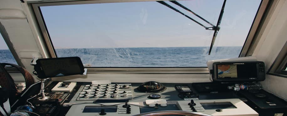 Qatar Orders Ships to Temporarily Halt Navigation After a Sudden GPS Failure