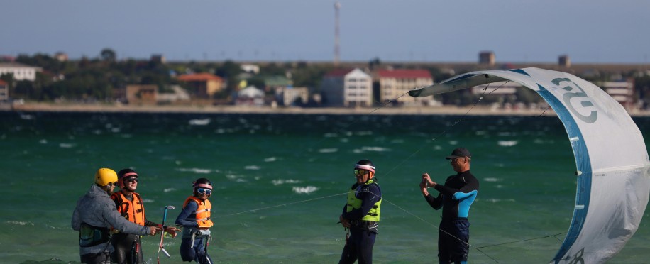 Container Logistics Management: Strategies to Cut Dwell Time & Empty Repositioning (2025 Guide)