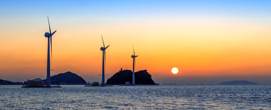Powering the Future: The Potential of Renewable Marine Energy