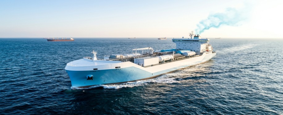 Green Shipping and Alternative Fuels: LNG, Methanol & Ammonia Explained
