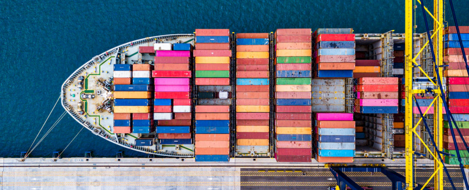 Container Shipping Challenges and Solutions in a Global Supply Chain