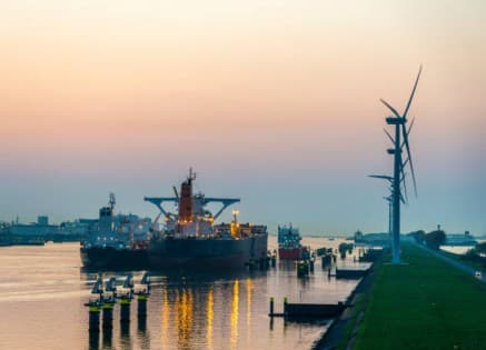 How Maritime Sustainability Impacts Ports and Logistics Systems