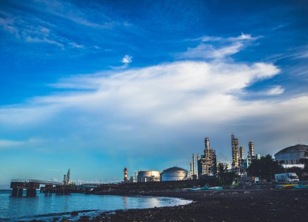 Learn Oil Spill Management from Real Case Studies!