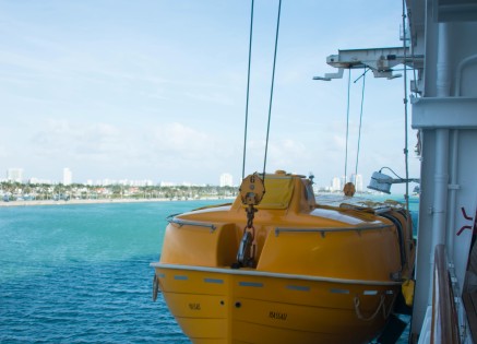 maritime safety courses in Hamburg